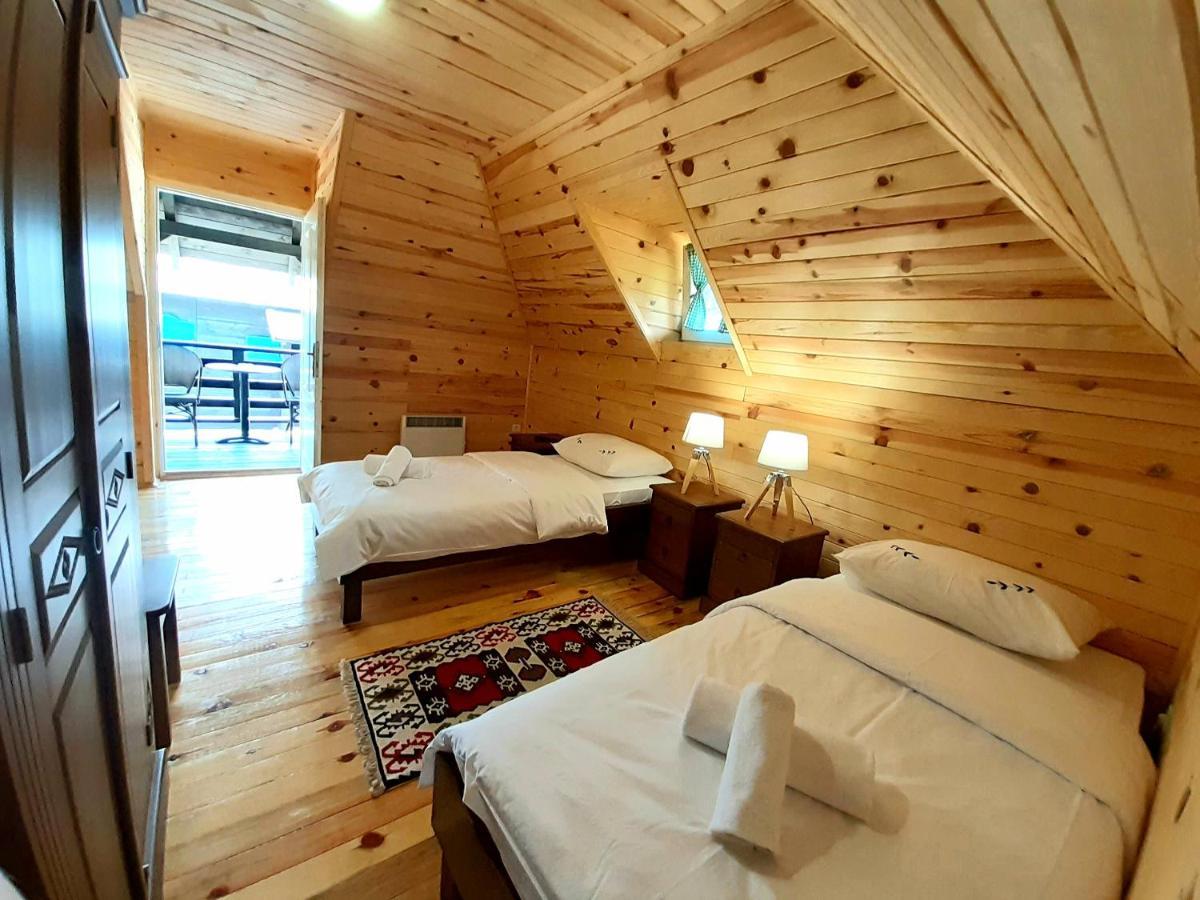El Paso City, Zlatibor - Unique Wooden Cottages, Treehouse, Wild West Rooms, Accommodation 1-6 People Eksteriør billede