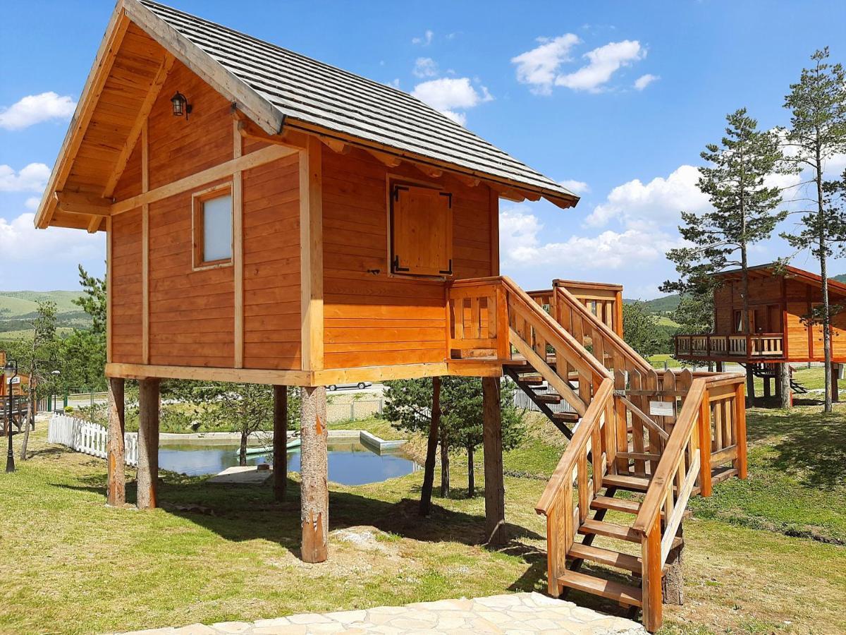 El Paso City, Zlatibor - Unique Wooden Cottages, Treehouse, Wild West Rooms, Accommodation 1-6 People Eksteriør billede