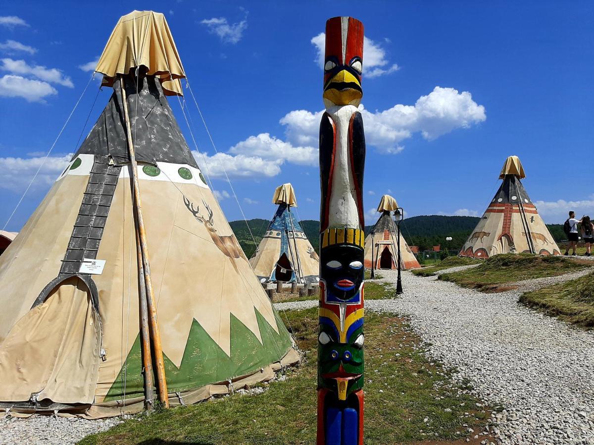 El Paso City, Zlatibor - Unique Wooden Cottages, Treehouse, Wild West Rooms, Accommodation 1-6 People Eksteriør billede