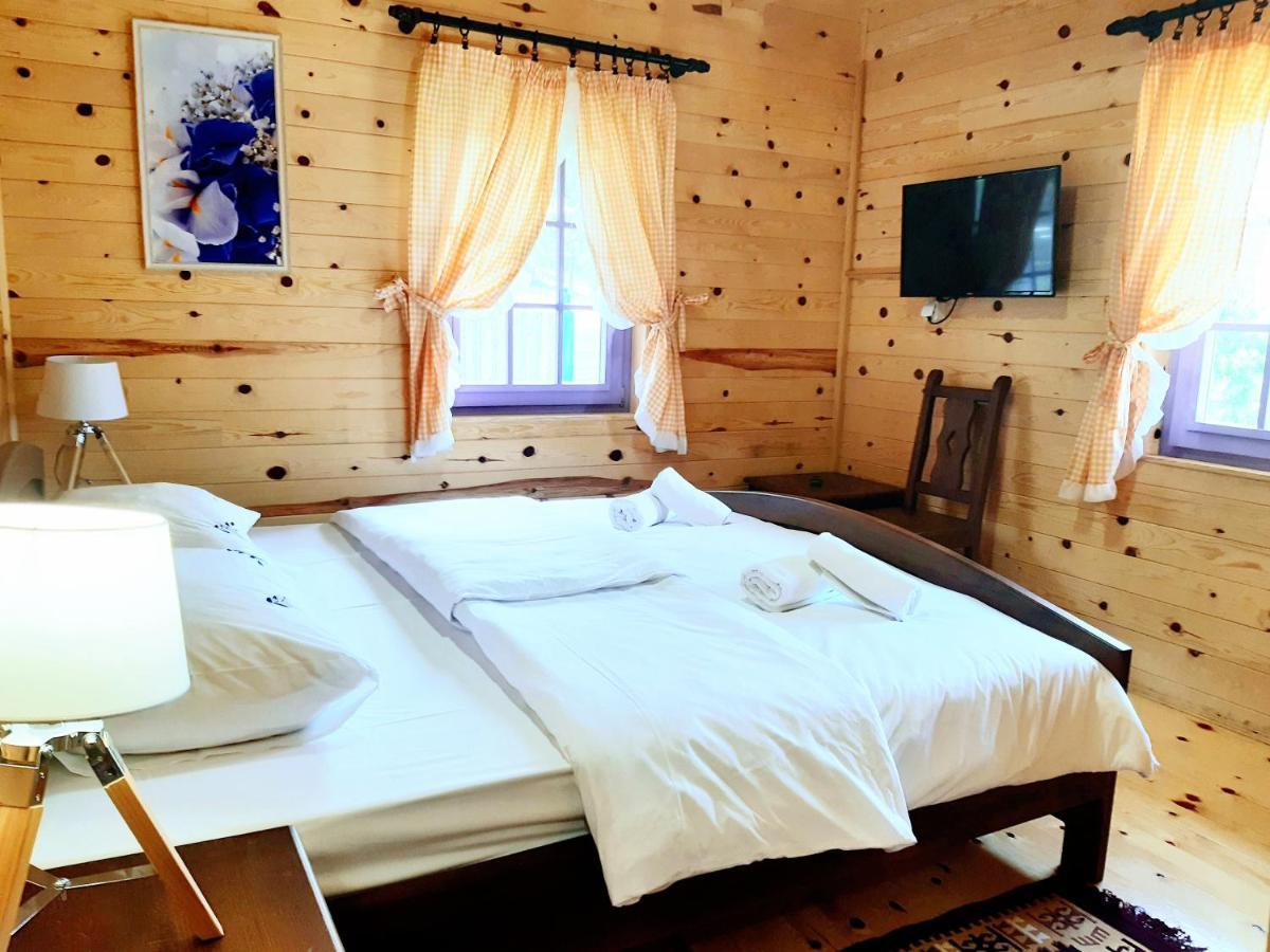 El Paso City, Zlatibor - Unique Wooden Cottages, Treehouse, Wild West Rooms, Accommodation 1-6 People Eksteriør billede