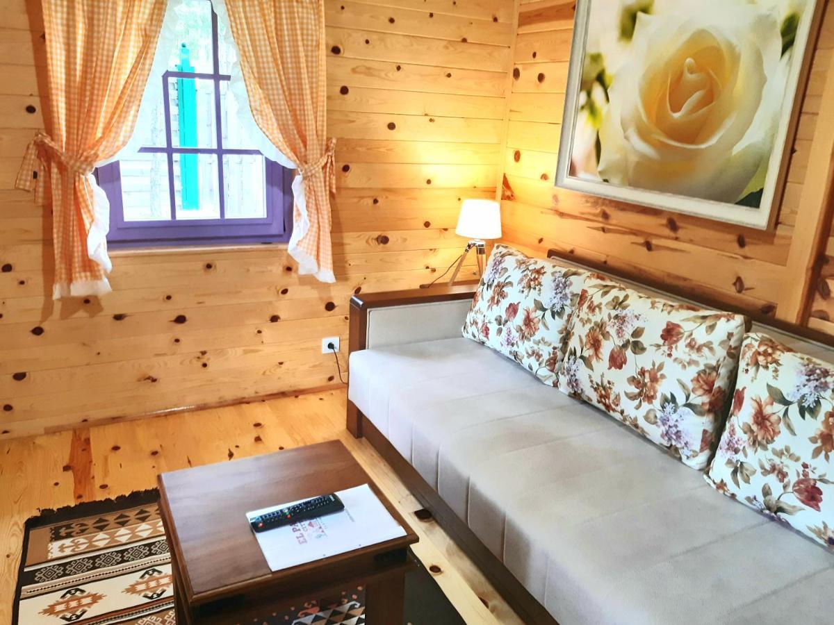 El Paso City, Zlatibor - Unique Wooden Cottages, Treehouse, Wild West Rooms, Accommodation 1-6 People Eksteriør billede