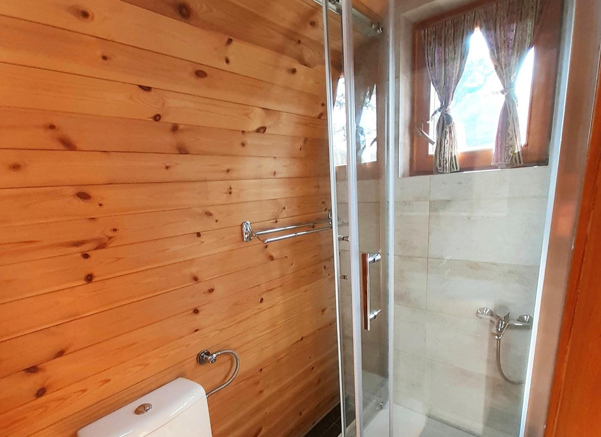 El Paso City, Zlatibor - Unique Wooden Cottages, Treehouse, Wild West Rooms, Accommodation 1-6 People Værelse billede